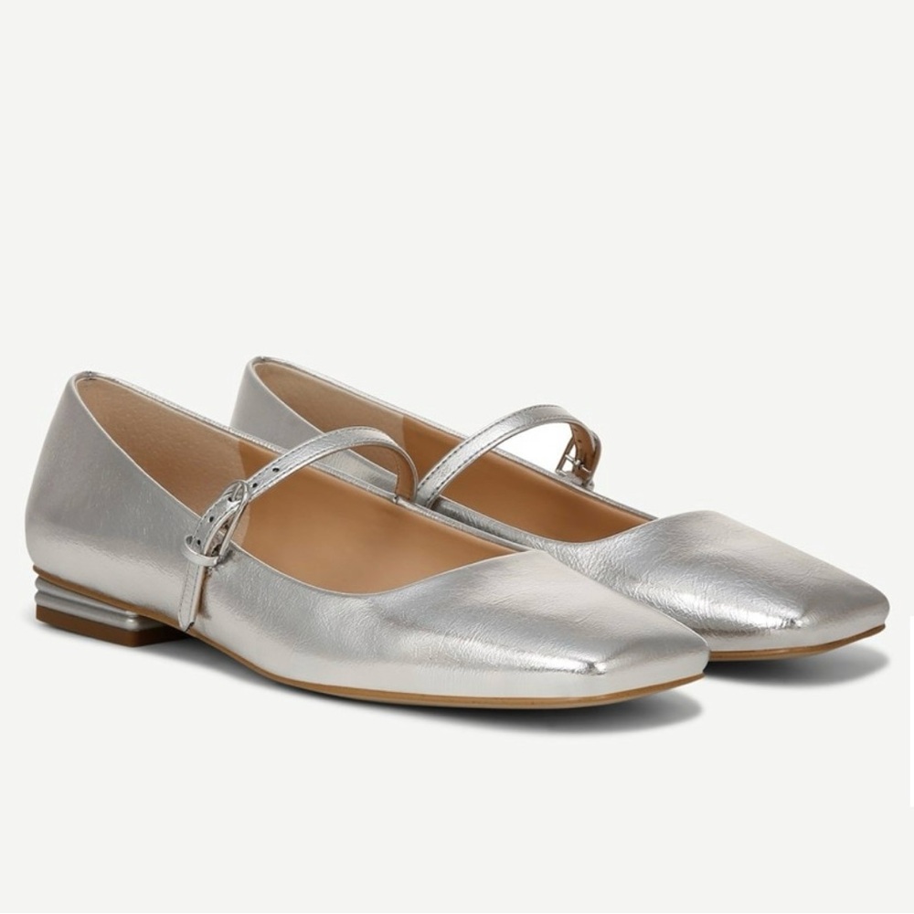 EUC Franco Sarto flats size 8.5 W
